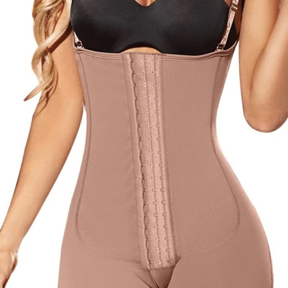 BodyShapers - Picture 4 of 4